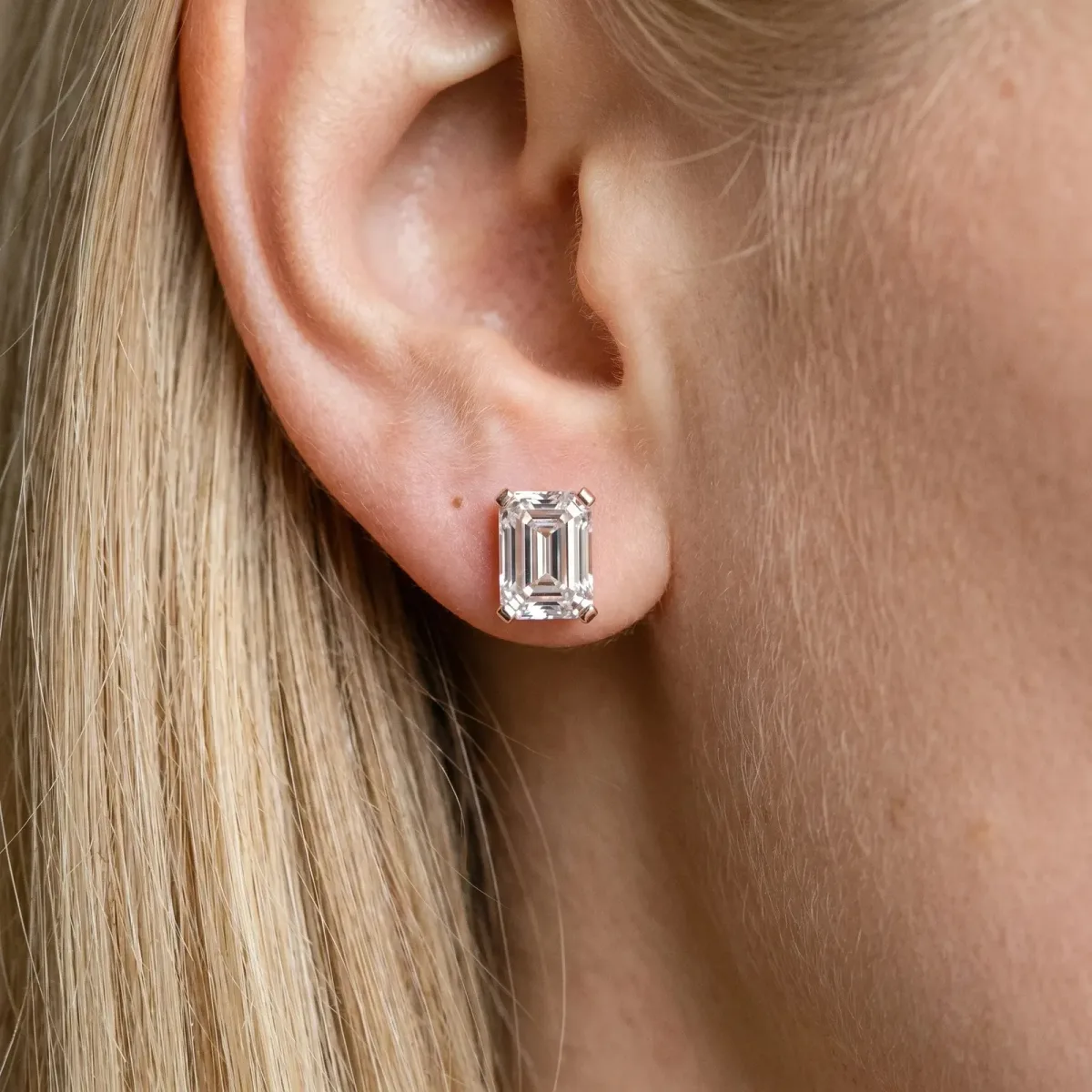 Emerald Cut Diamond Stud Earrings Rose gold