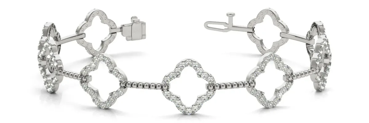 Pavé Round Diamond Open Clover Link Bracelet with Box Clasp White gold