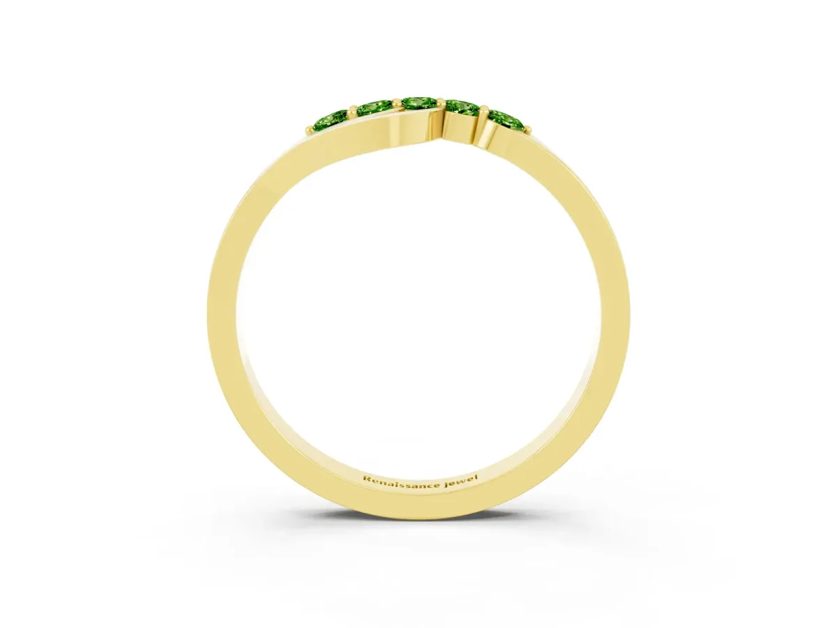 Five-Stone Round Peridot Crossover Band with Prong Setting Yellow gold
