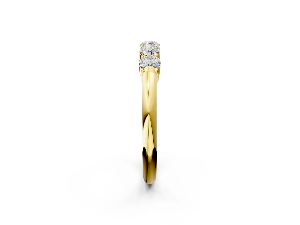Five-Stone Round Diamond Prong Set Half-Eternity Band Yellow gold