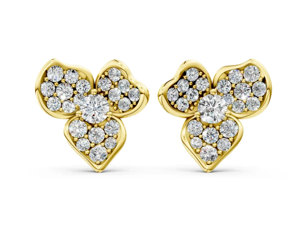 Round Diamond Pavé Flower Stud Earrings Yellow gold