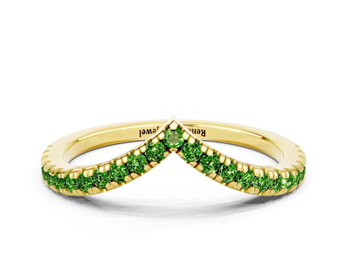 Pavé Round Peridot V-Shaped Chevron Band with Shared Prong Setting Yellow gold
