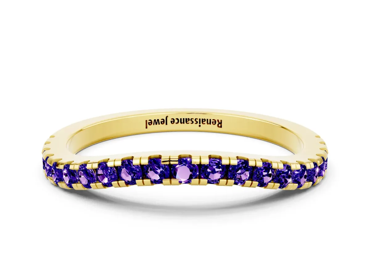 Round Tanzanite Pavé Half Eternity Band with Shared Prong Setting Yellow gold