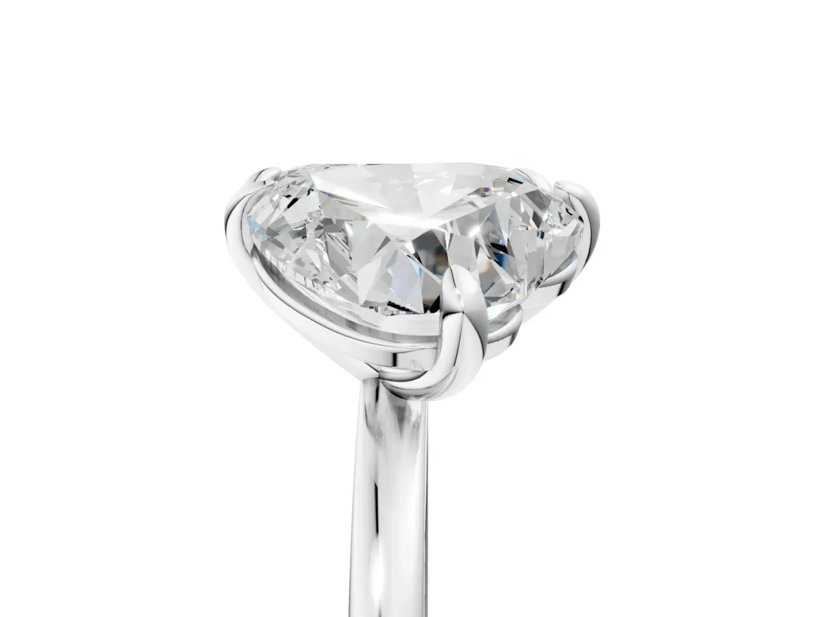 Emerald and Heart Toi Moi Ring with Prong Setting and Plain Band Platinum