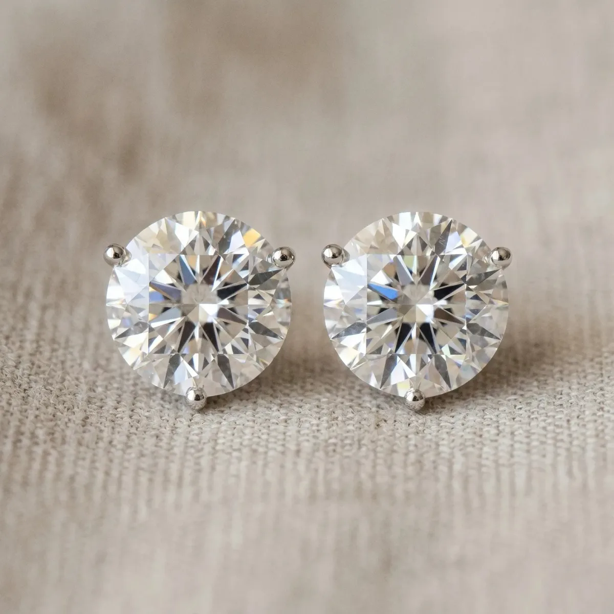 Round Brilliant Diamond Martini Stud Earrings Silver