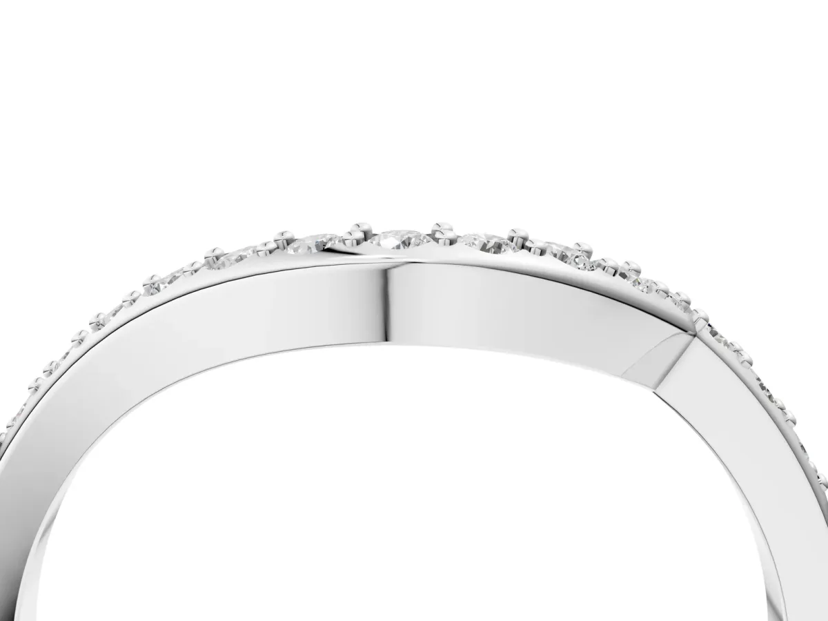 Round Diamond Pavé Twist Band with Shared Prong Setting Platinum