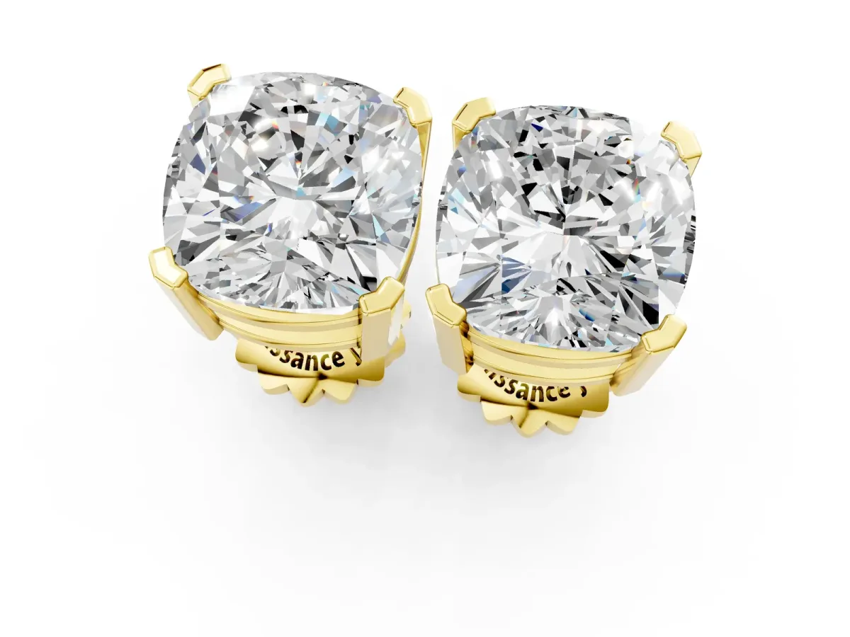 Cushion Cut Diamond Stud Earrings Yellow gold