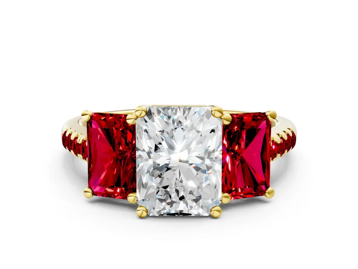 Three-Stone Radiant Cut Diamond Ring with Round Ruby Pavé Band and Prong Setting Yellow gold