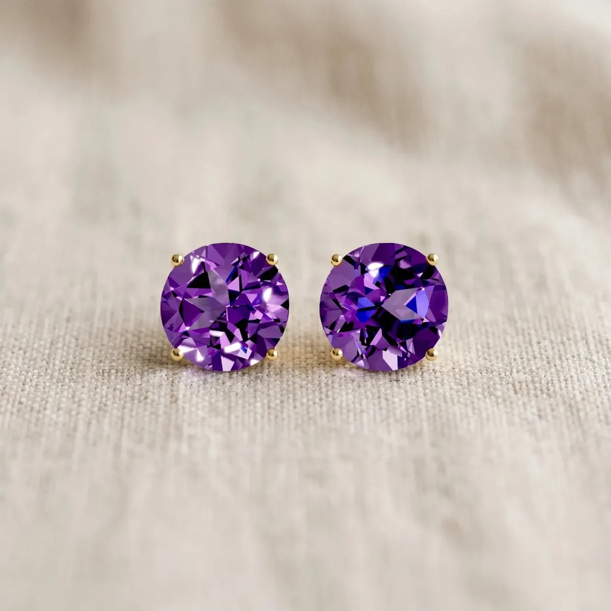 Round Cut Amethyst Stud Earrings Yellow gold