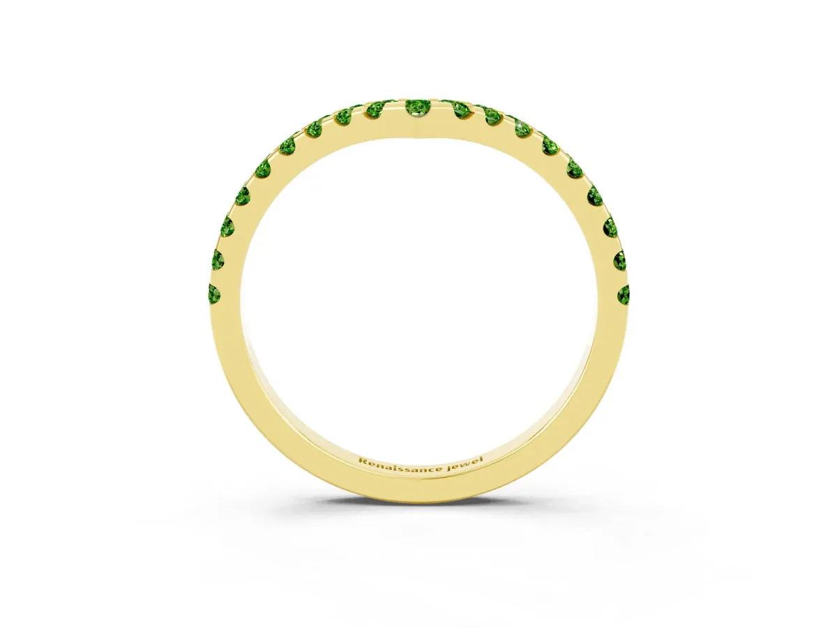 Pavé Round Peridot Chevron Band with Shared Prong Setting Yellow gold
