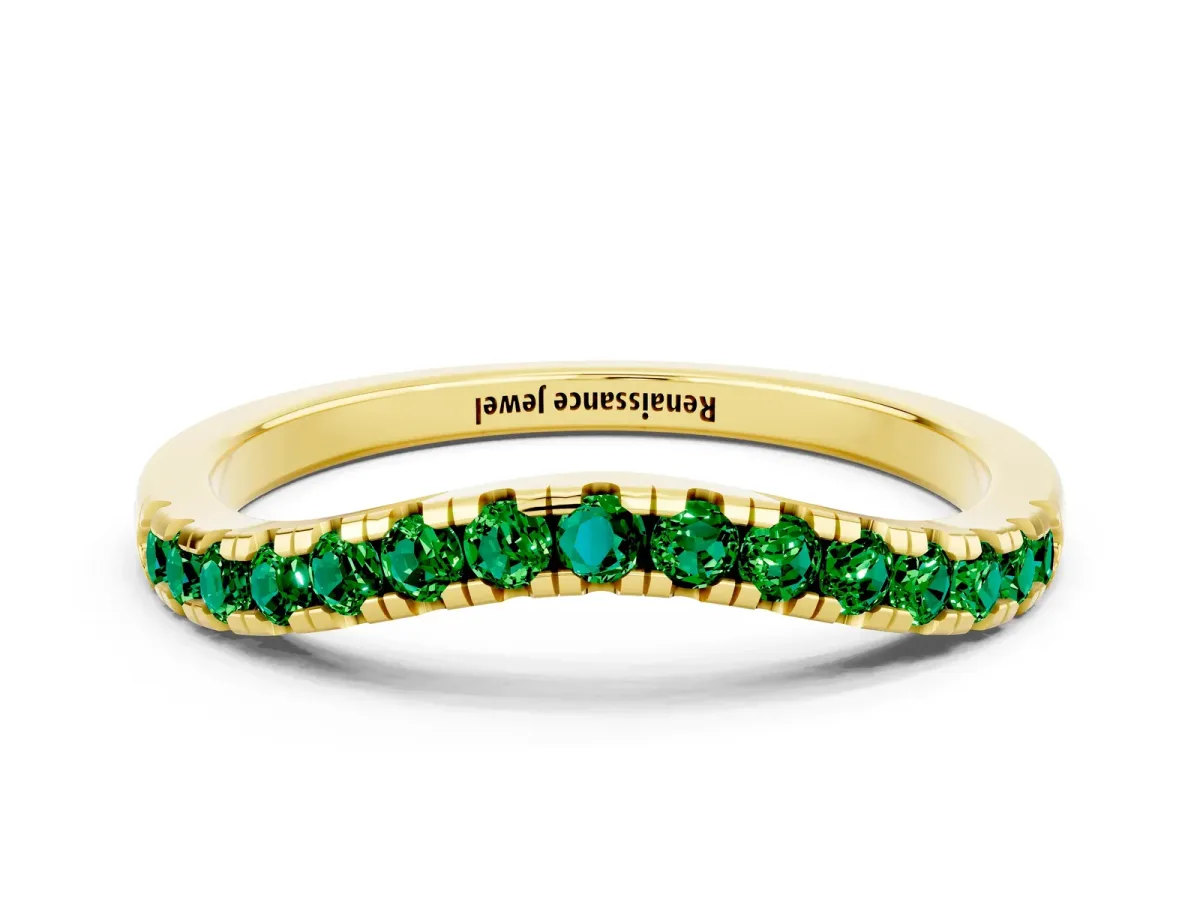 Emerald Pavé Curved Wedding Band Yellow gold