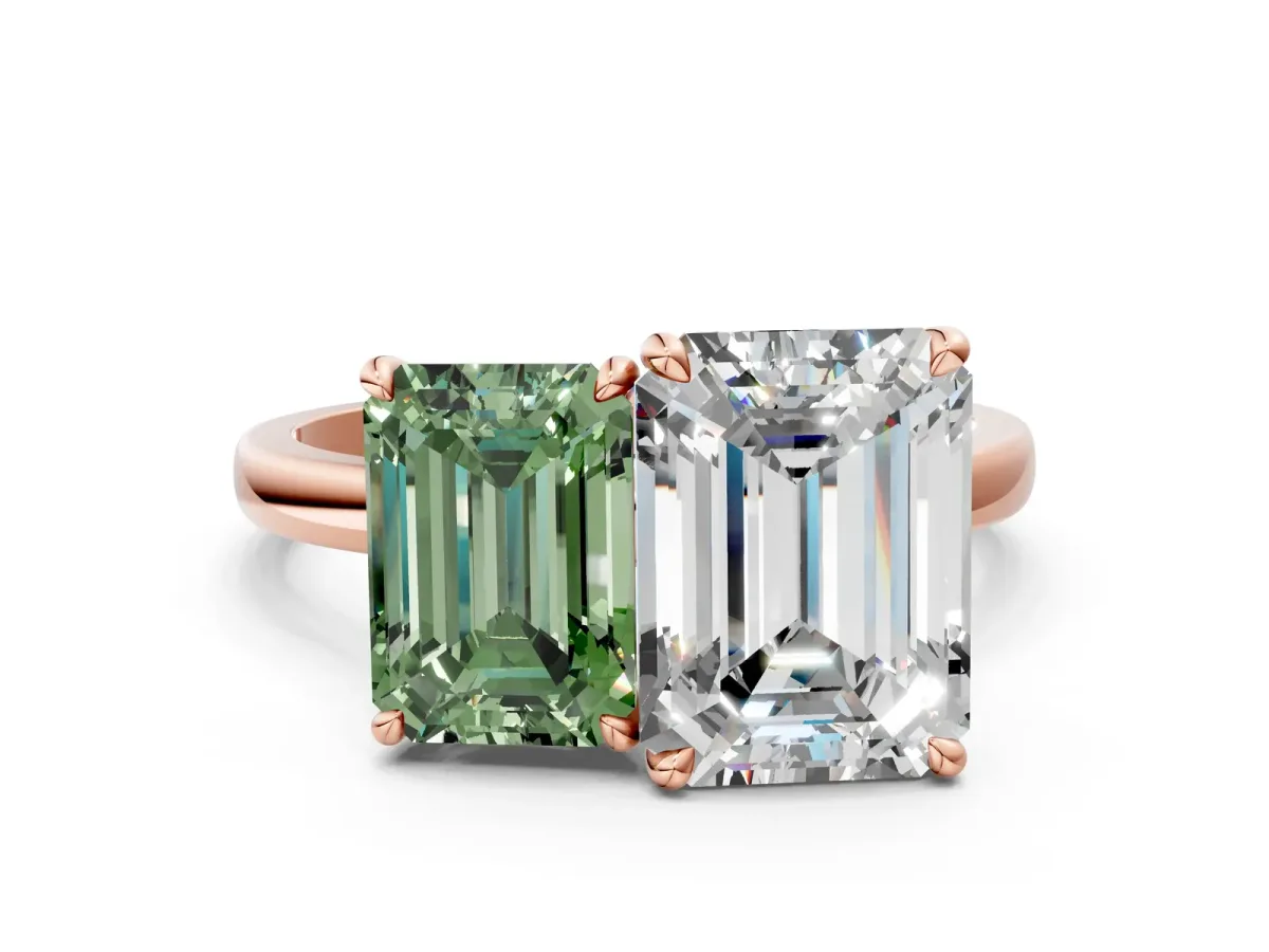 Fancy Green Emerald Cut and Emerald Cut Toi Moi Ring with Prong Setting Rose gold