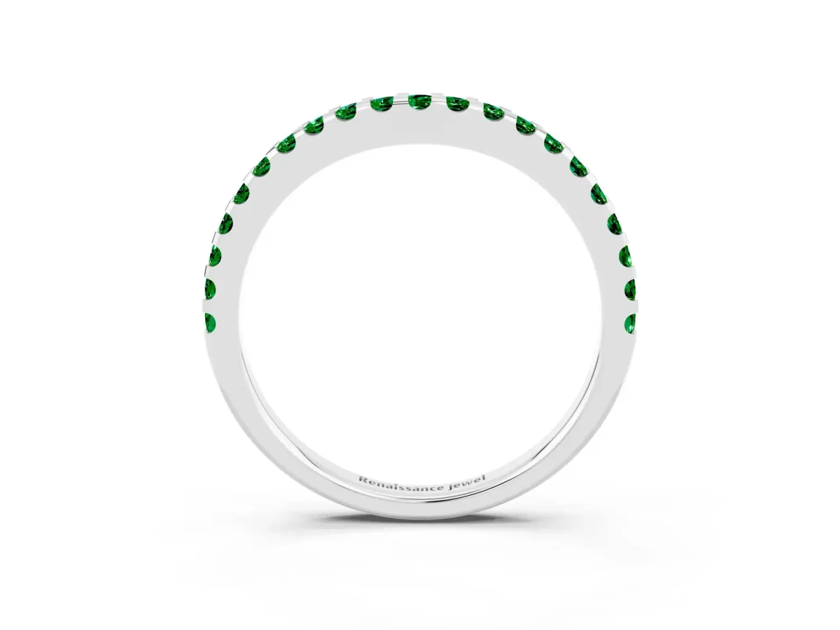 Round Emerald Pavé Curved Wedding Band Platinum