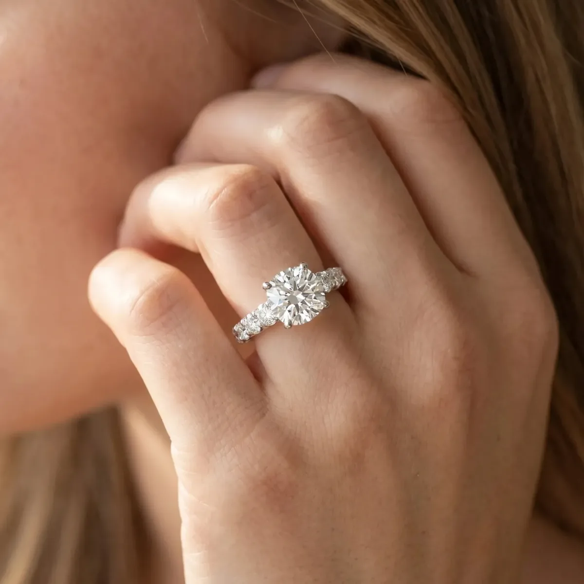 Cushion Cut Brilliant Diamond Pavé Band with Six-Prong Setting Silver