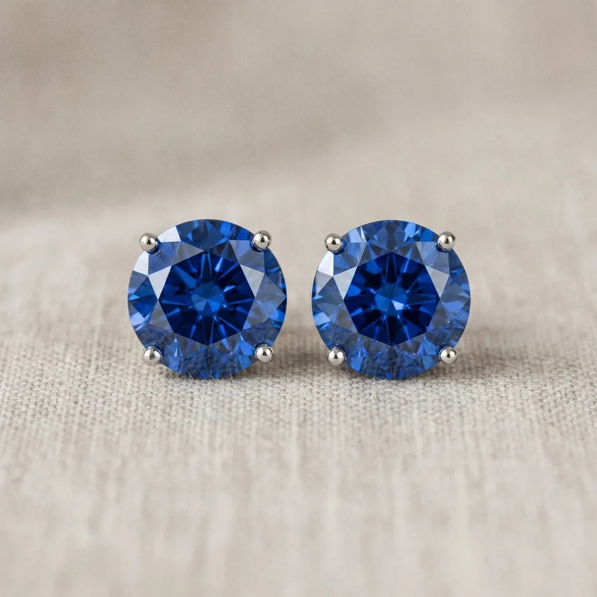 Round Cut Blue Sapphire Stud Earrings Silver
