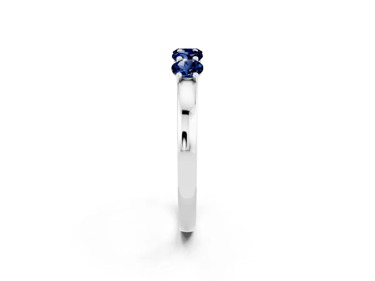 Four-Stone Round Blue Sapphire Prong-Set Band White gold