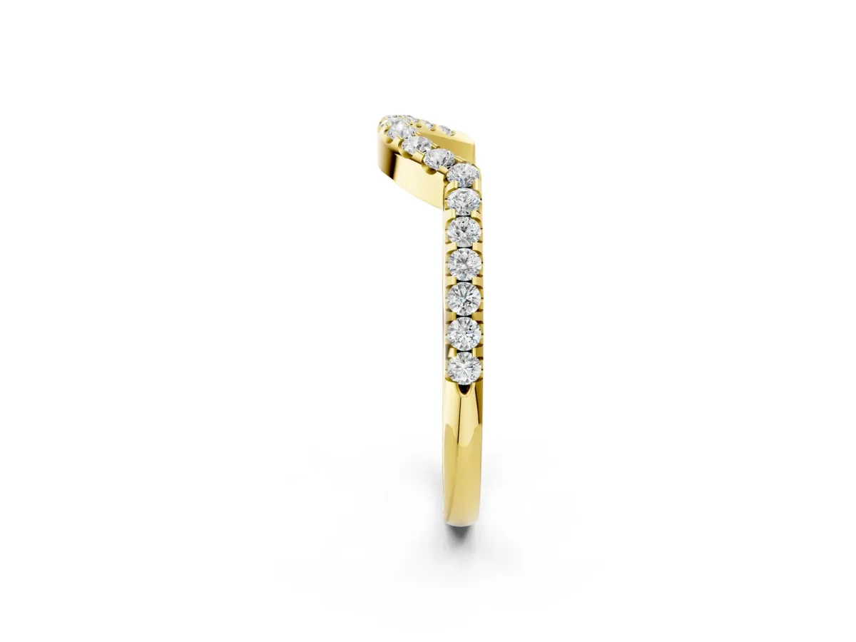 Round Diamond Pavé Curved Eternity Band Yellow gold