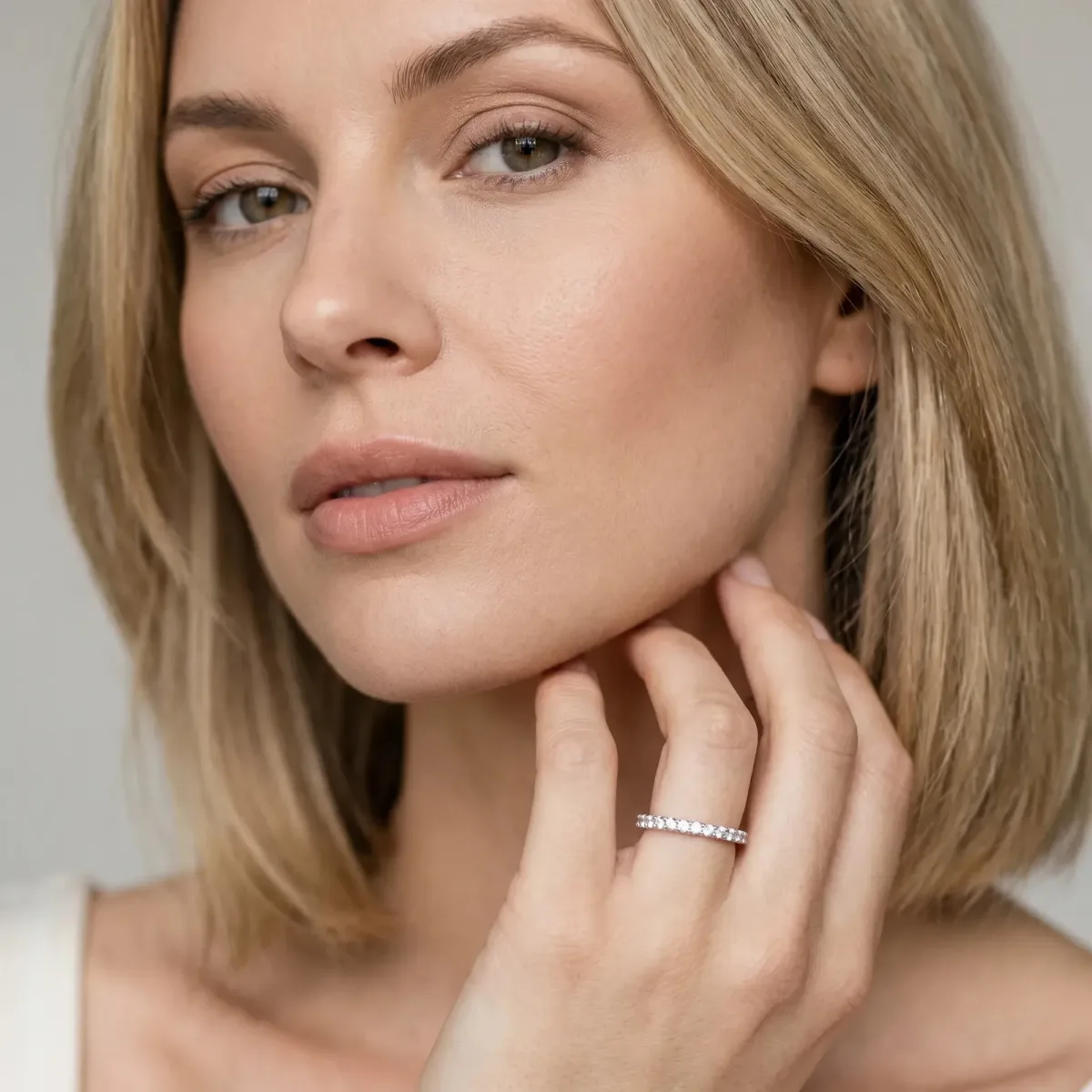 Round Diamond Pavé Eternity Band with Micro-Prong Setting Silver