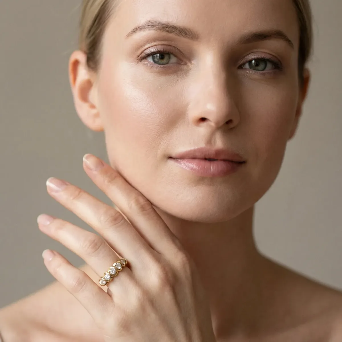 Round Diamond Eternity Band with Twist Prong Setting Yellow gold