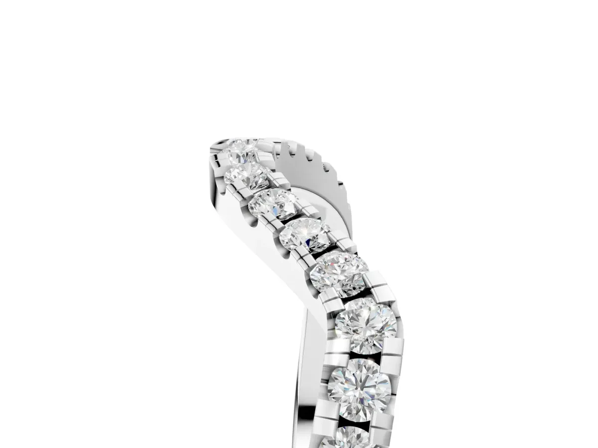 Round Diamond Pavé Wave Band with Shared Prong Setting Platinum