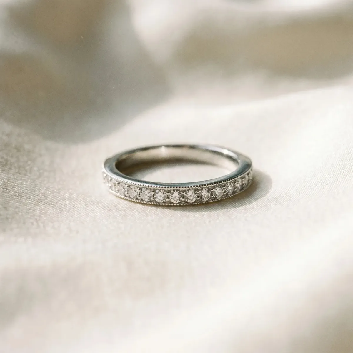 Round Diamond Pavé Set Milgrain Wedding Band White gold