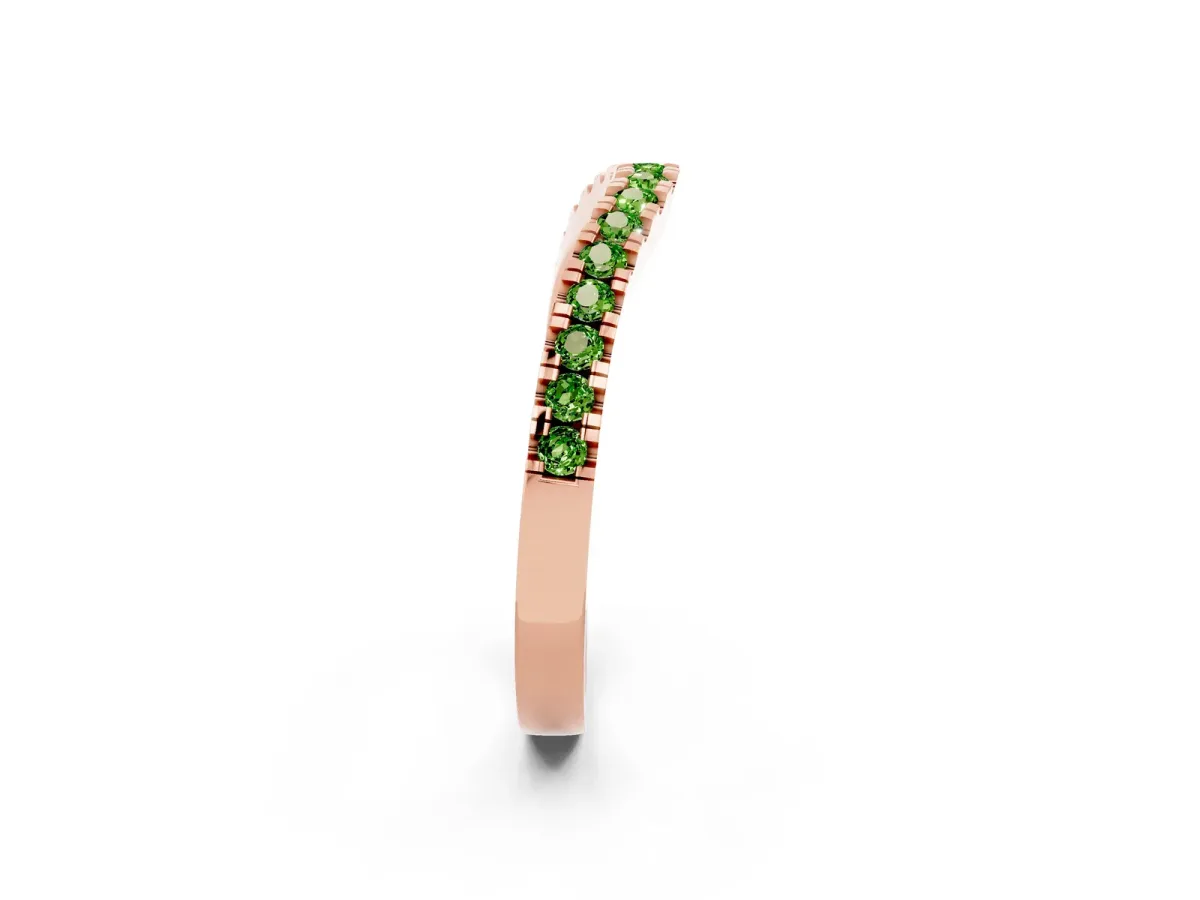 Round Peridot Pavé Curved Band with Shared Prong Setting Rose gold