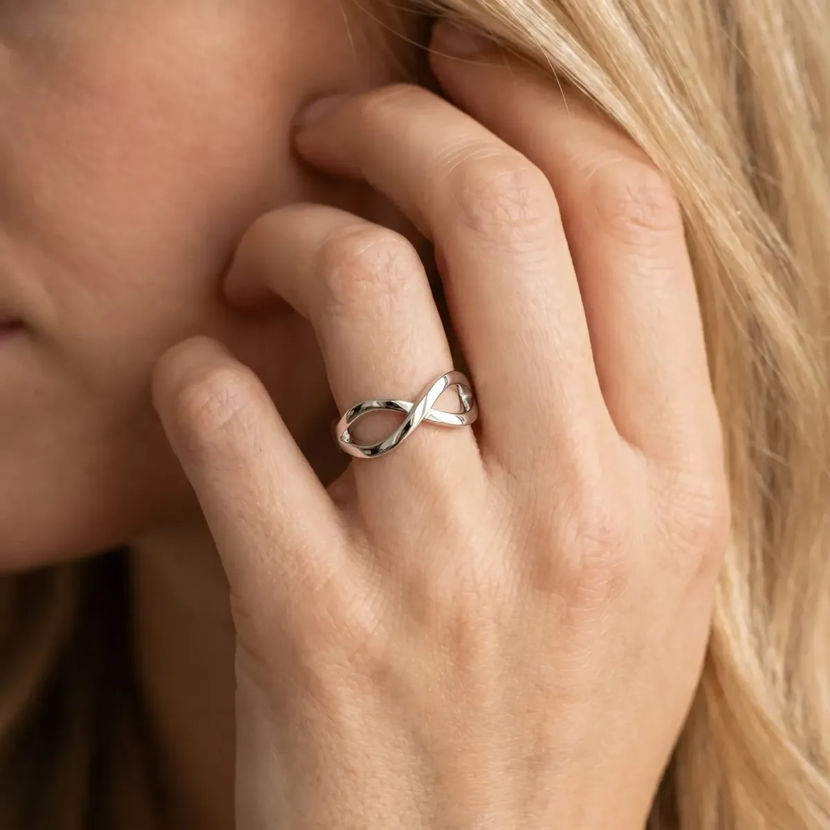 Twisted Infinity Plain Band Silver