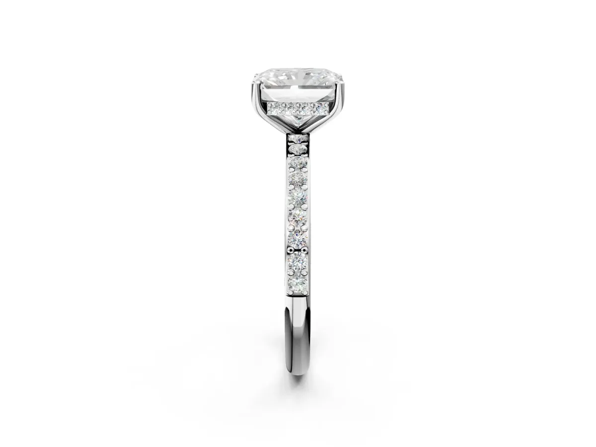 Radiant Cut Cut Diamond Pavé Band Ring with Four-Prong Setting Platinum