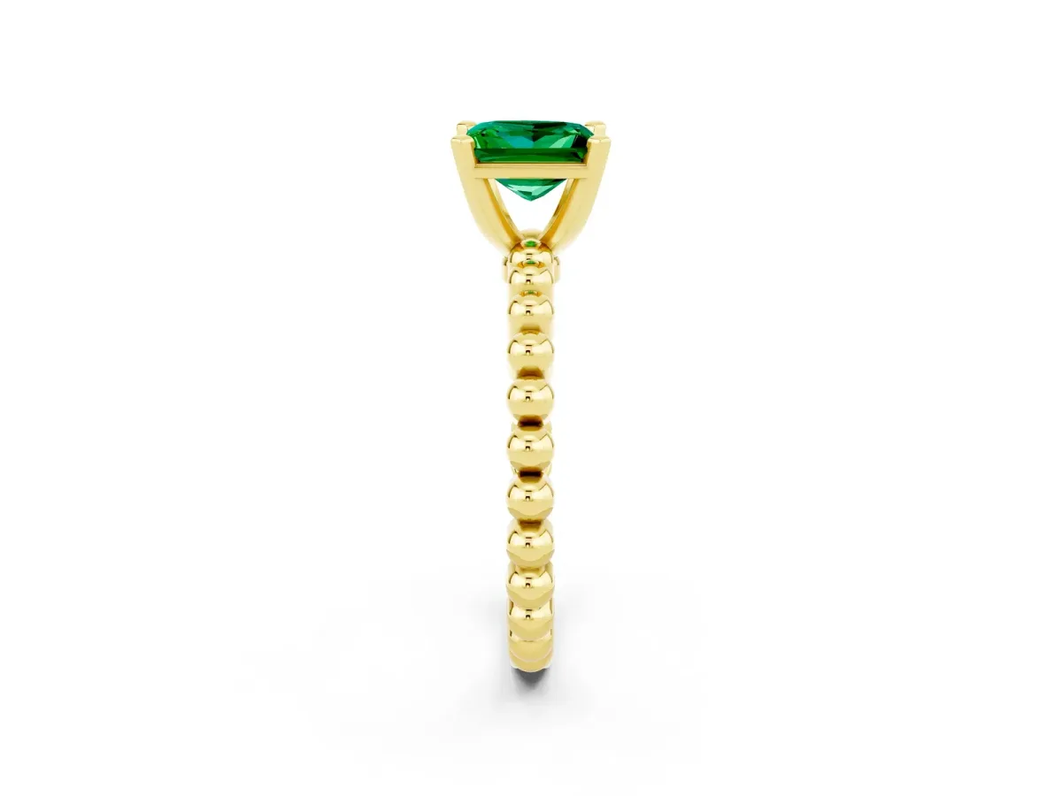 Princess Cut Emerald Solitaire Ring with Beaded Band and Prong Setting Yellow gold
