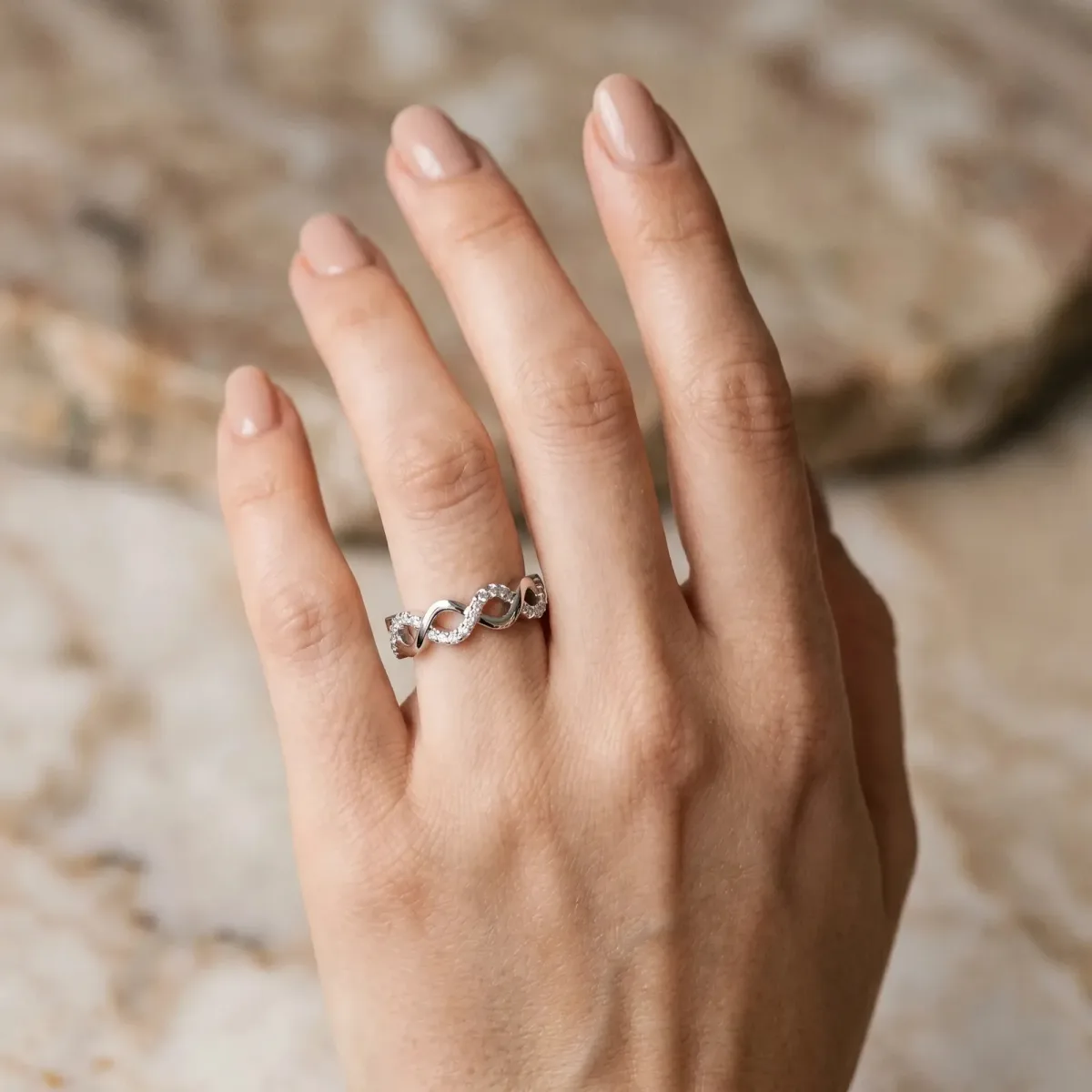 Twist Infinity Round Diamond Band with Pavé Setting Platinum