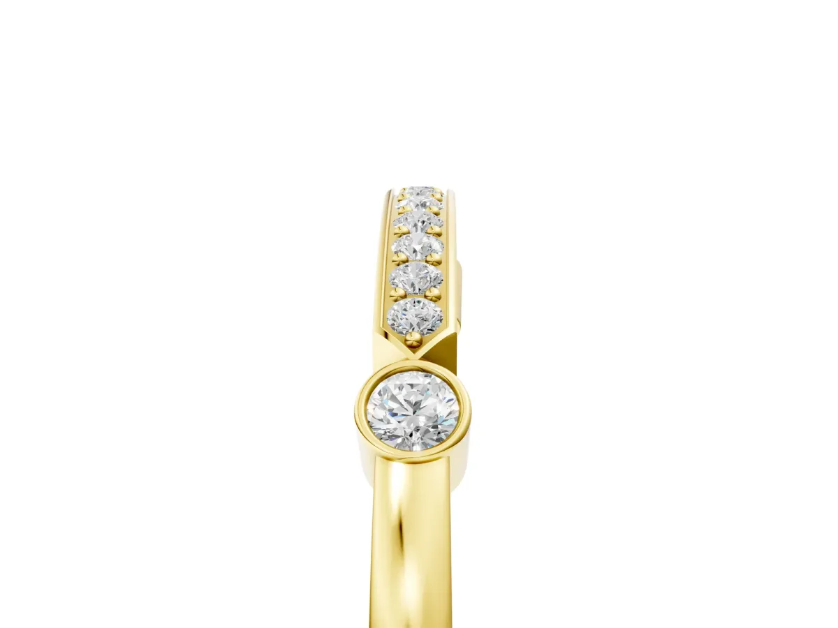 Pavé Round Diamond Bar Station Ring with Channel Setting Yellow gold
