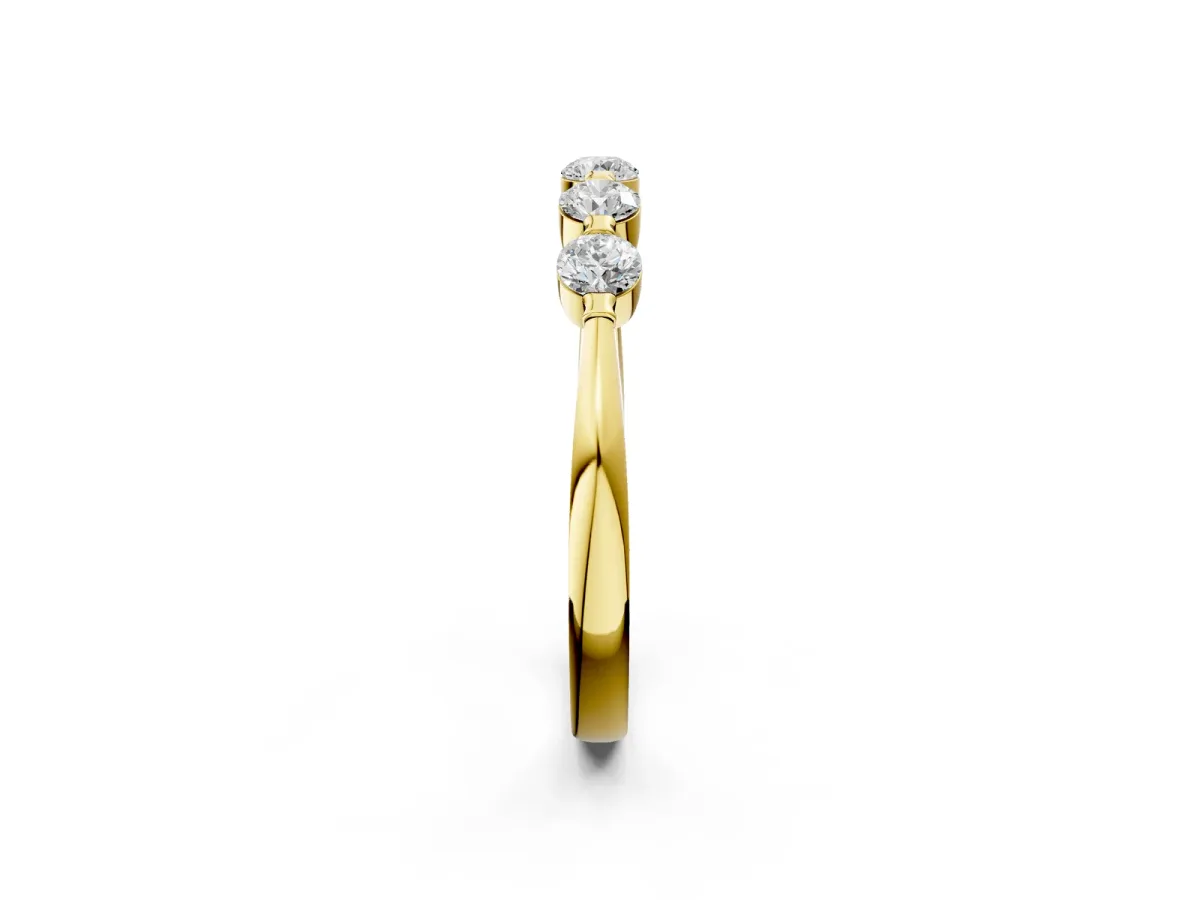 Five-Stone Round Cut Diamond Prong-Set Half Eternity Band Yellow gold