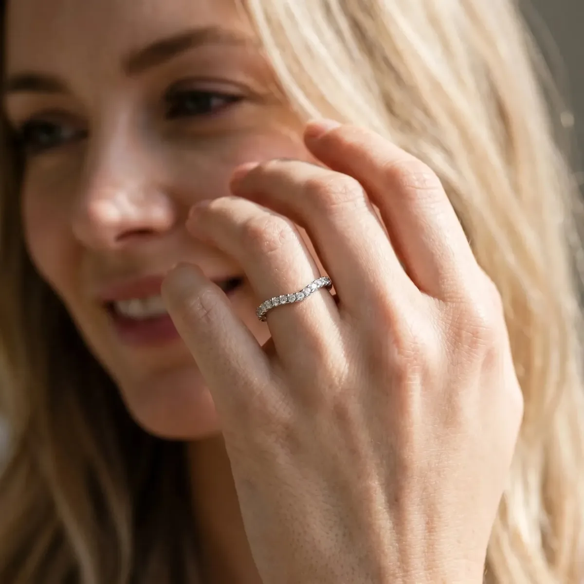 Pavé Round Diamond Curved Wedding Band Platinum