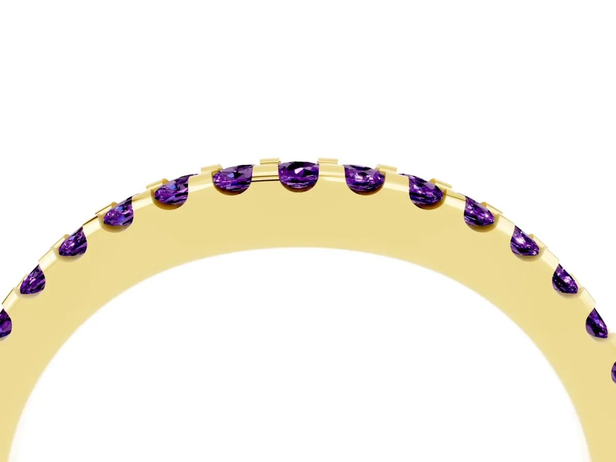 Round Amethyst Pavé Curved Wedding Band Yellow gold