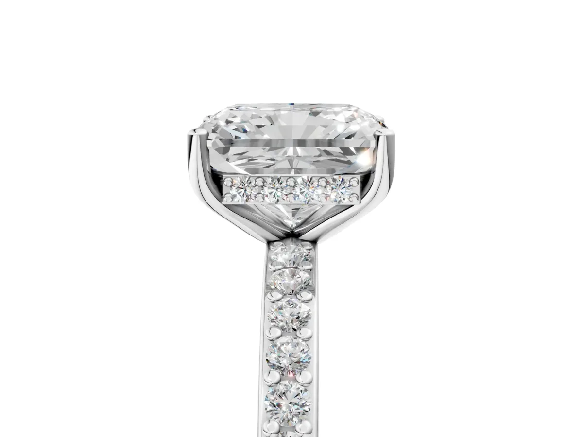 Radiant Cut Cut Diamond Pavé Band Ring with Four-Prong Setting Platinum