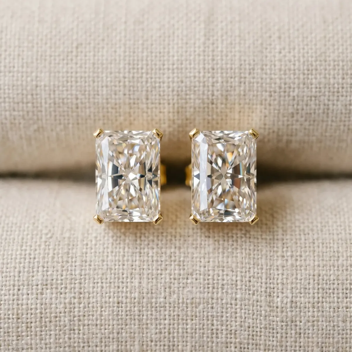 Radiant Cut Diamond Stud Earrings Yellow gold