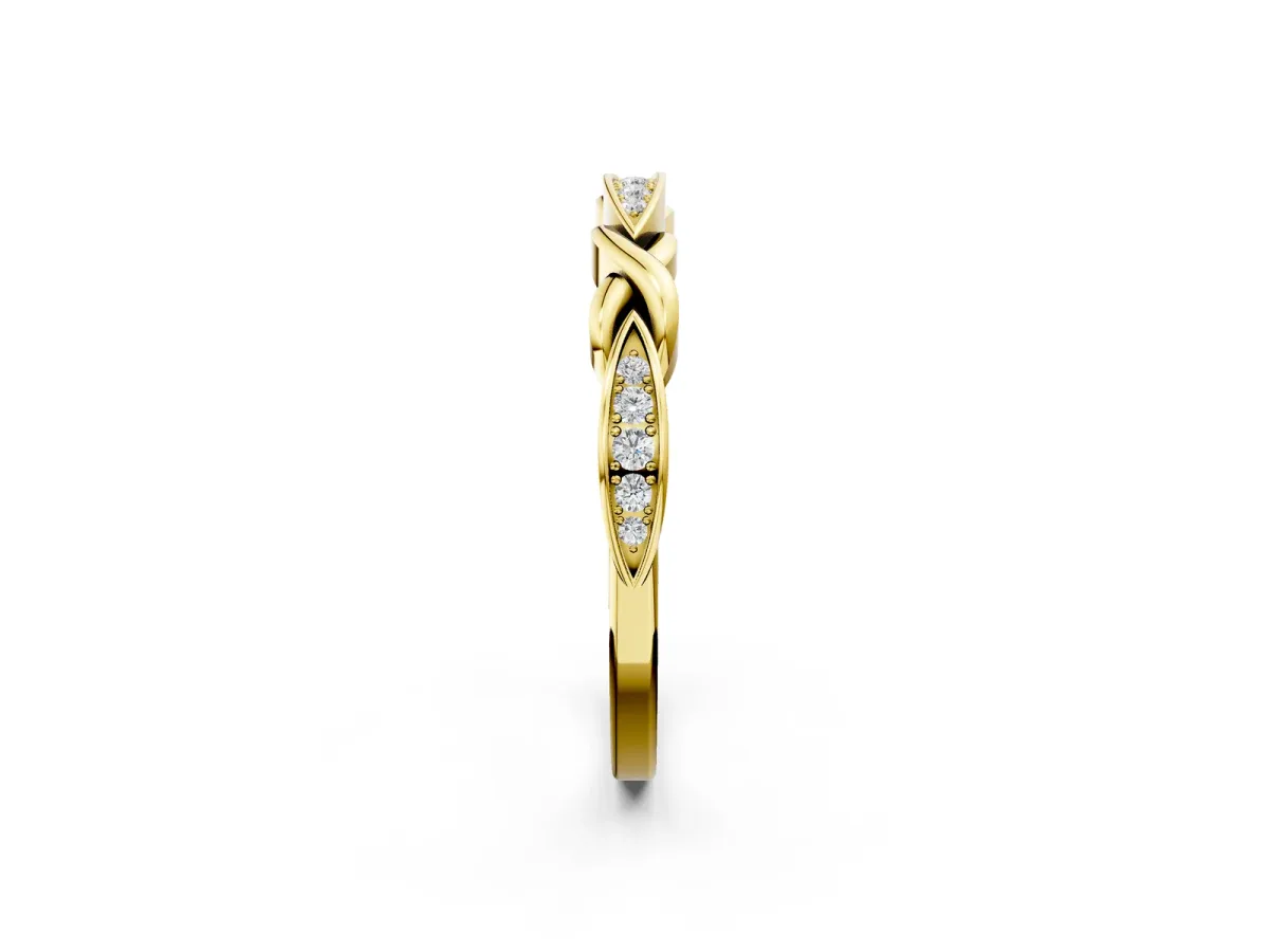 Twisted Marquise Diamond Pavé Band with Shared Prong Setting Yellow gold