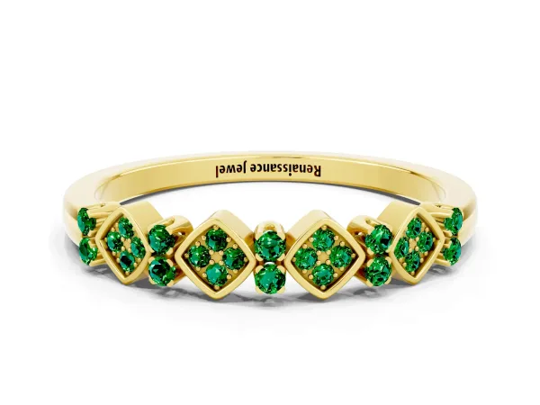 Pavé Cushion Emerald Cluster Eternity Band with Prong Setting Yellow gold