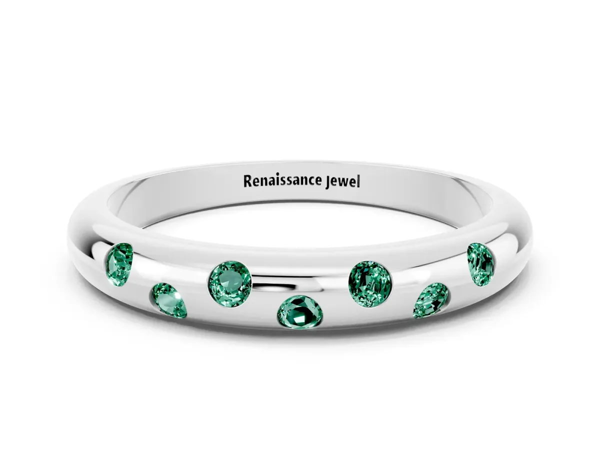 Round Green Sapphire Flush-Set Comfort Fit Band Platinum