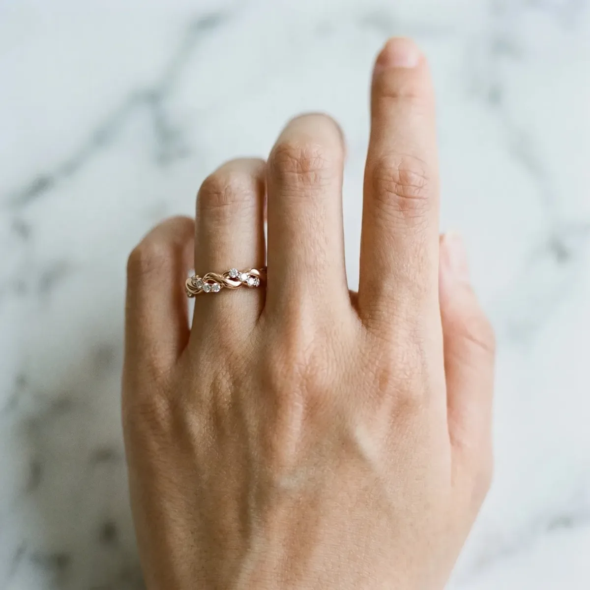 Twisted Pavé Round Diamond Eternity Band Rose gold