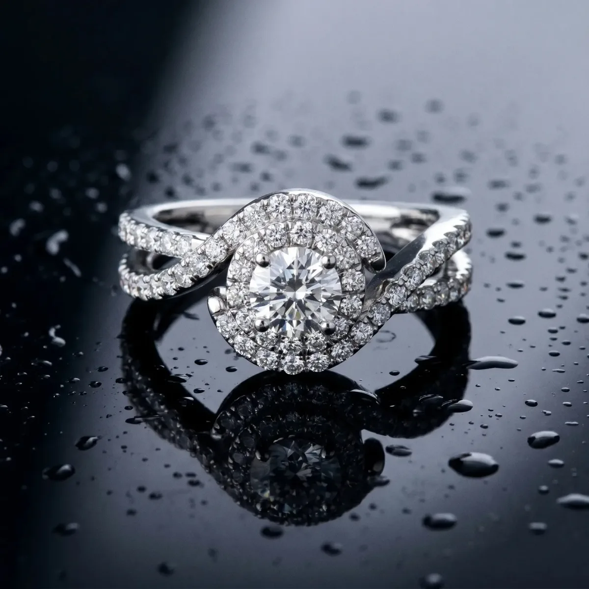 Round Cut Halo Twist Band Solitaire Prong Setting Silver