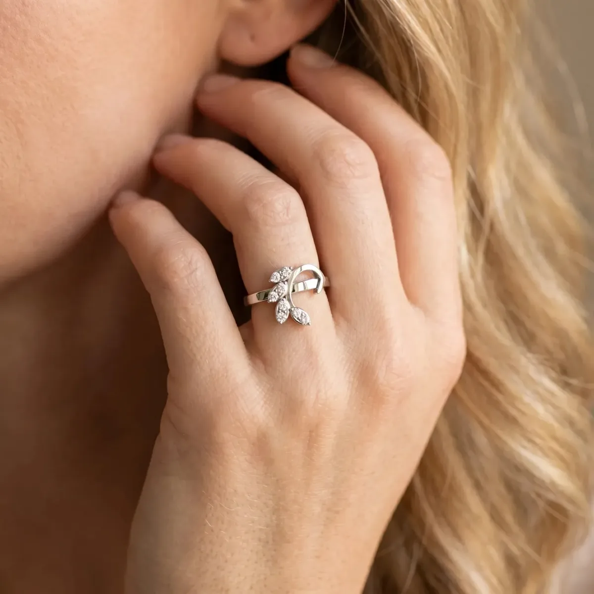 Marquise Diamond Cluster Bypass Ring with Prong Setting White gold