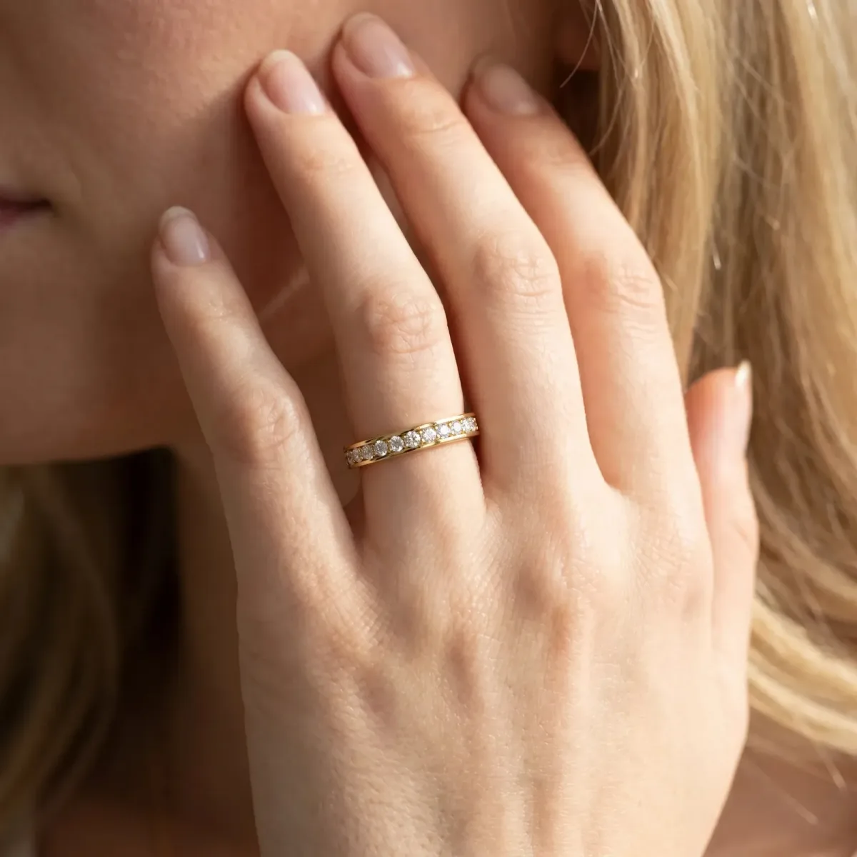 Round Diamond Pavé Set Eternity Band with Channel Setting Yellow gold