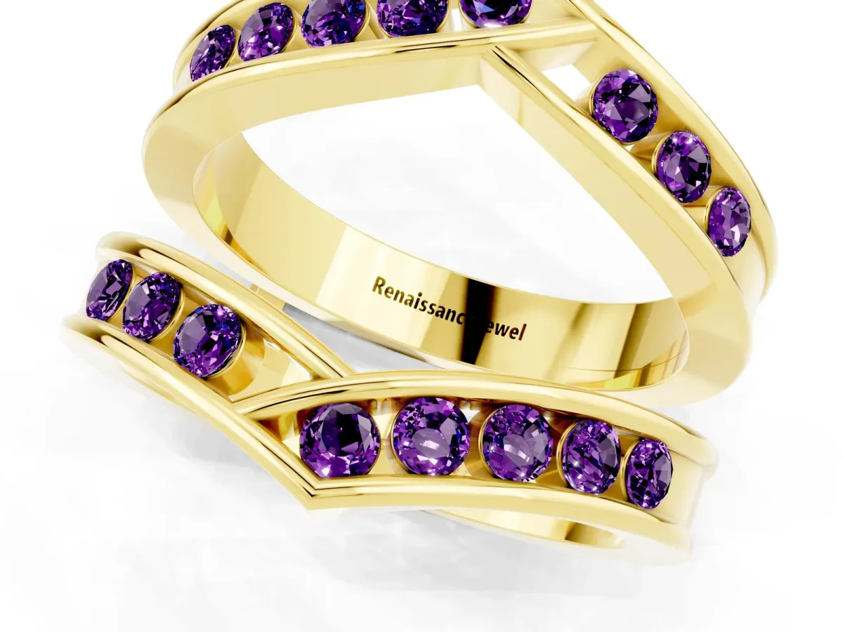 Round Amethyst Channel-Set Chevron Band Yellow gold