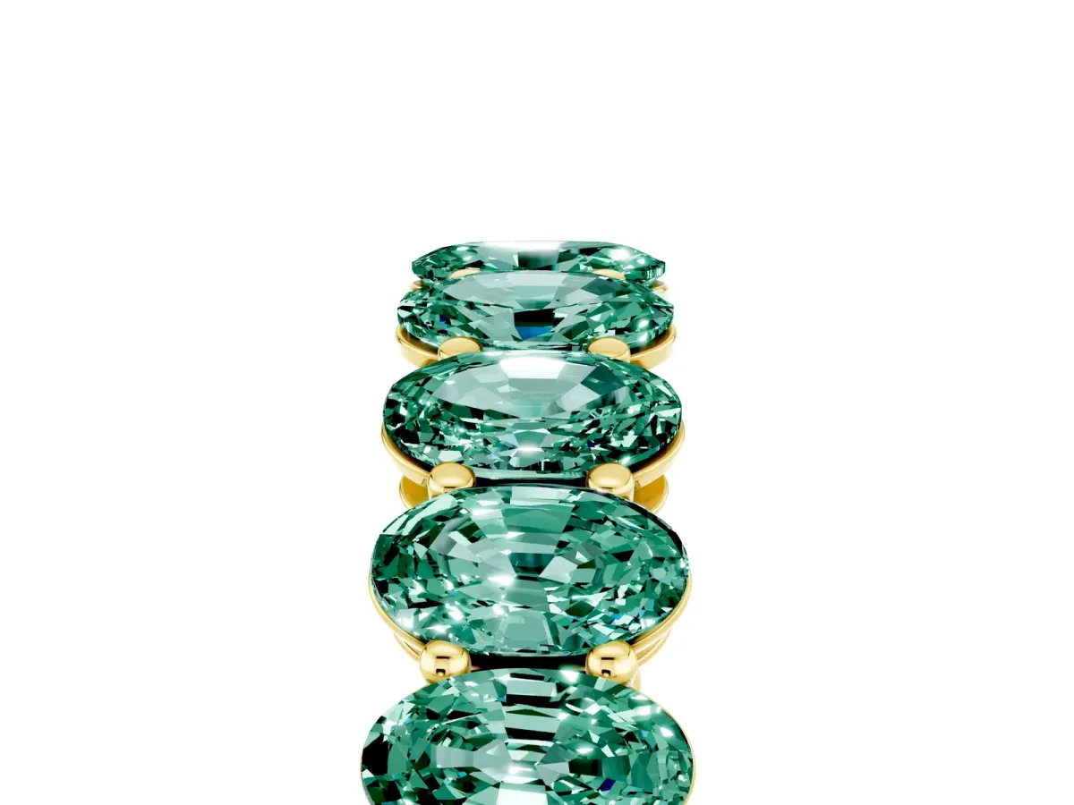 Oval Cut Green Sapphire Eternity Band with Shared Prong Setting Yellow gold