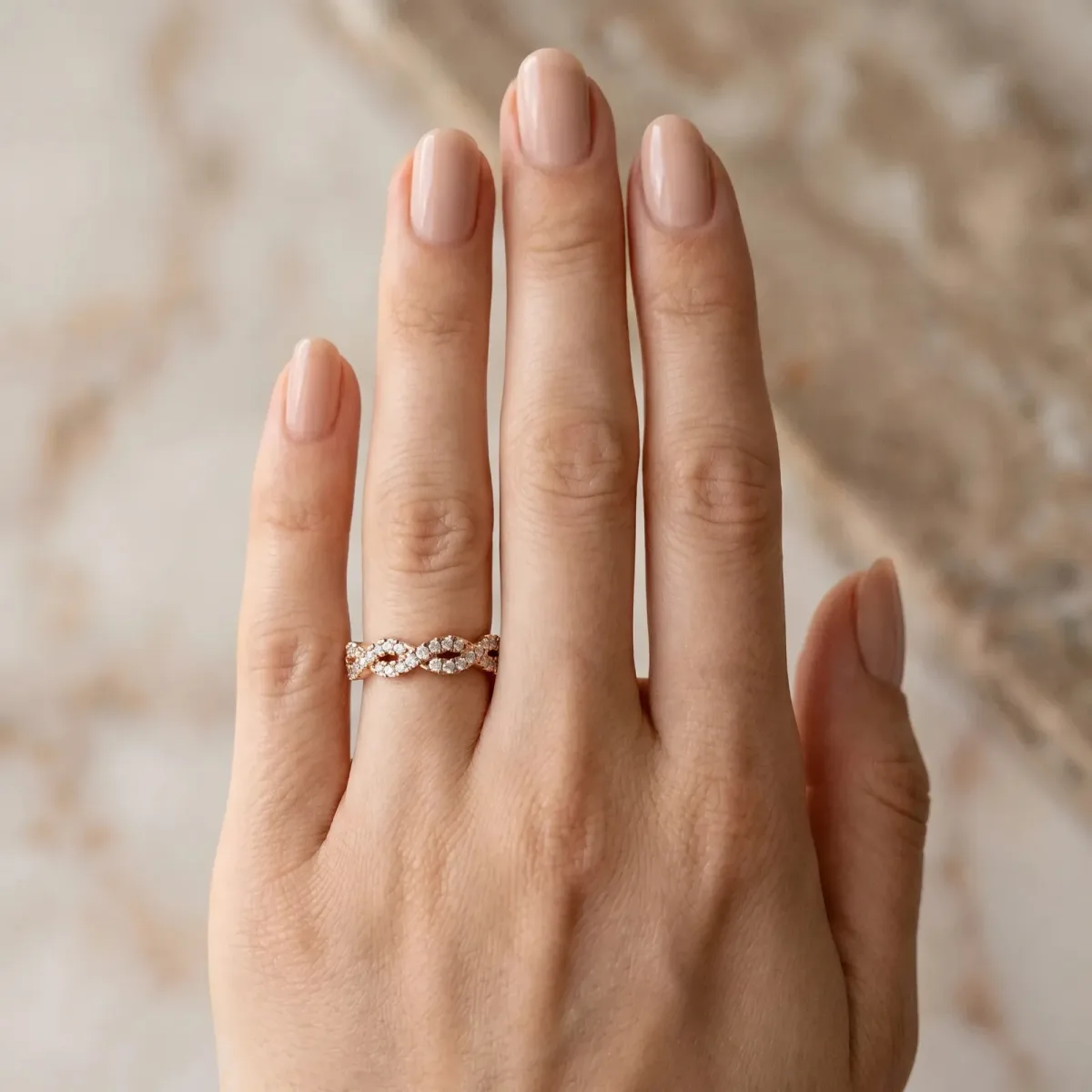 Round Diamond Twisted Eternity Band with Pavé and Shared Prong Setting Rose gold