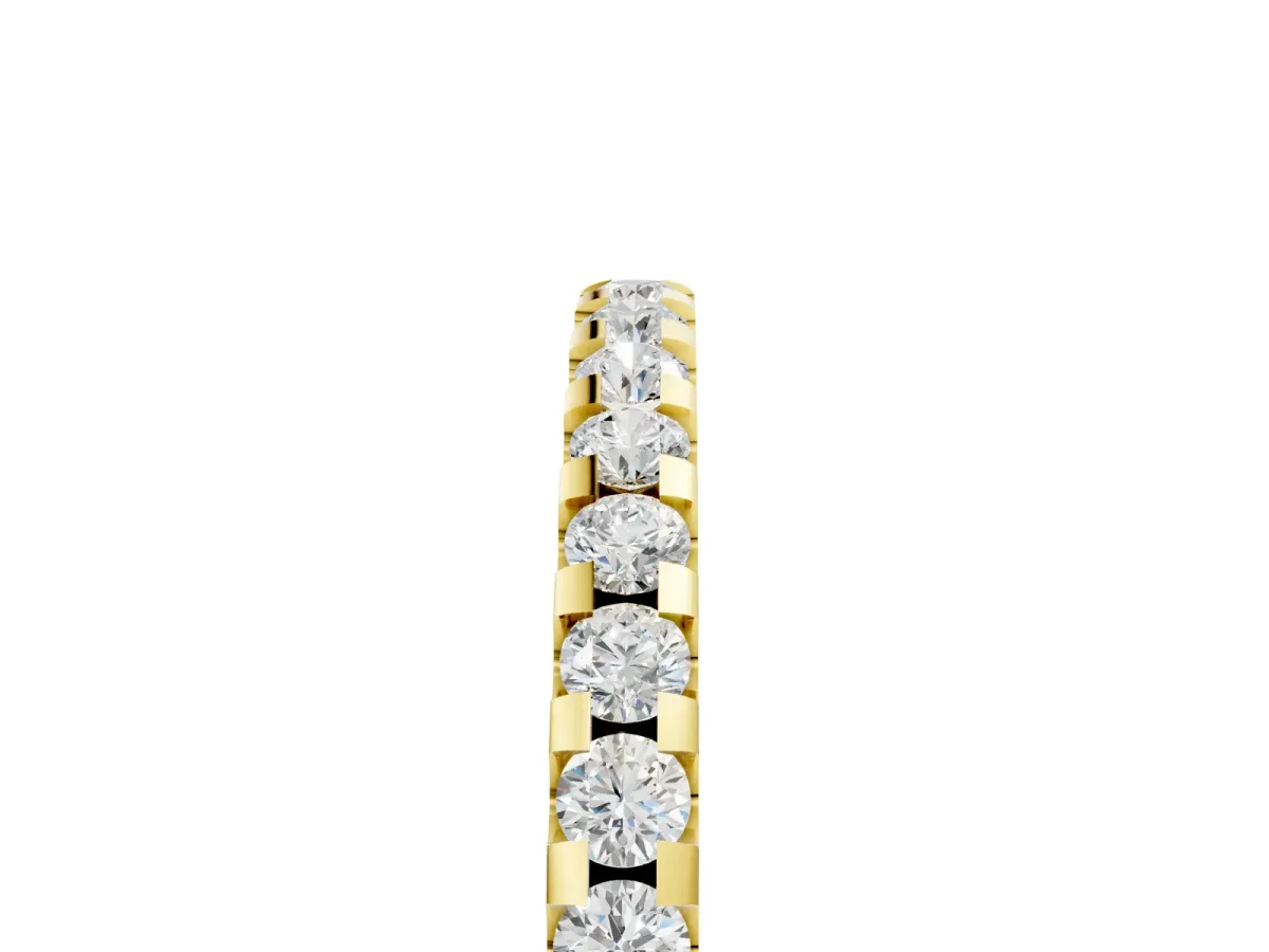 Round Diamond Half Eternity Band with Pavé Setting and Shared Prong Yellow gold