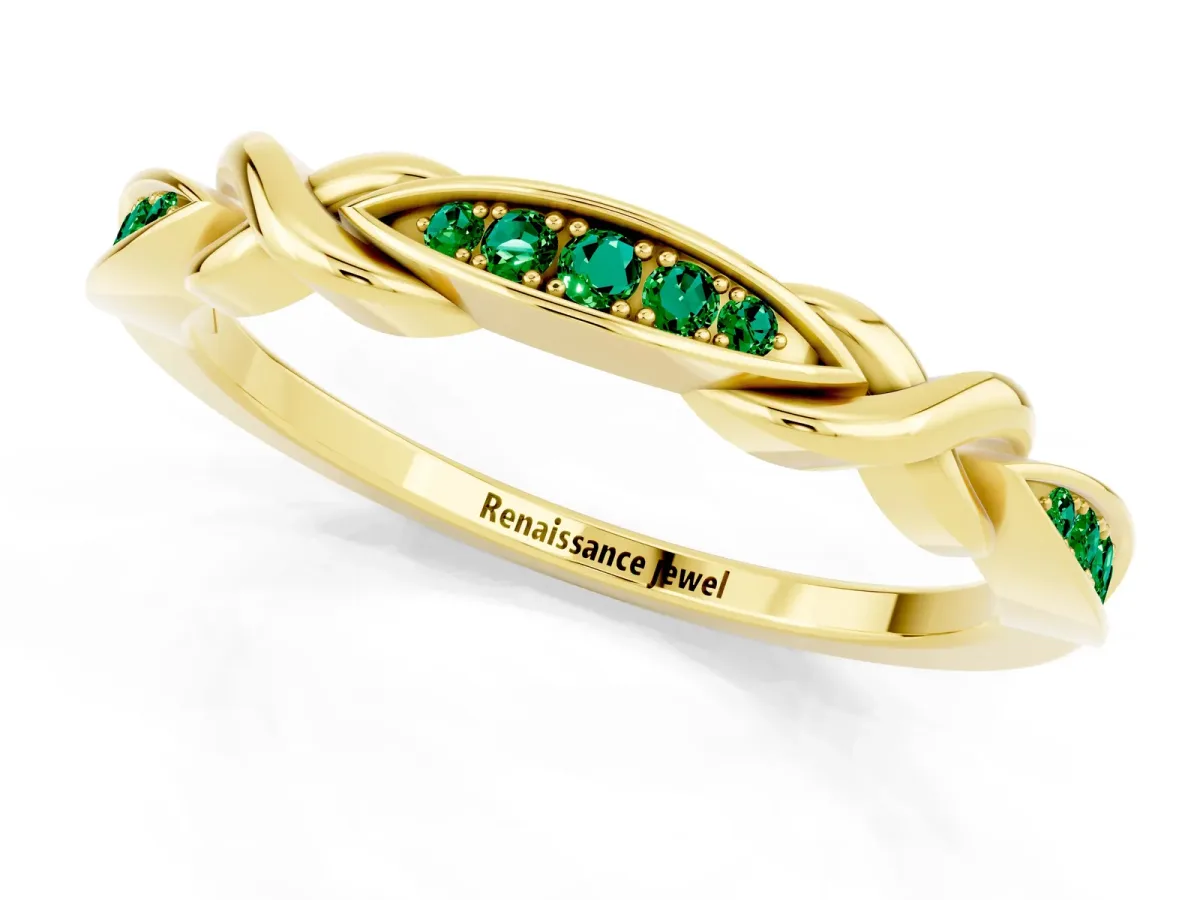 Twisted Marquise Emerald Pavé Band with Shared Prong Setting Yellow gold