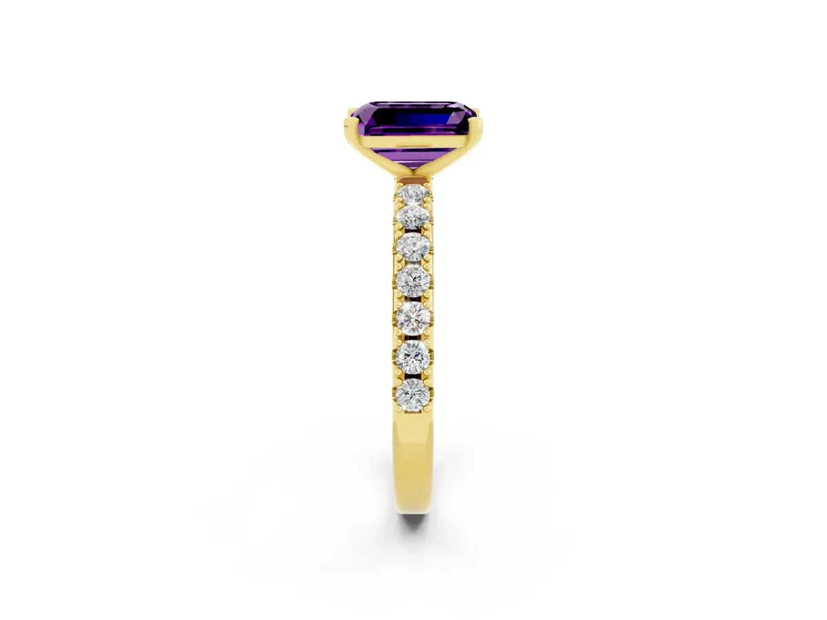 Emerald Cut Amethyst Solitaire Pavé Band with Four-Prong Setting Yellow gold