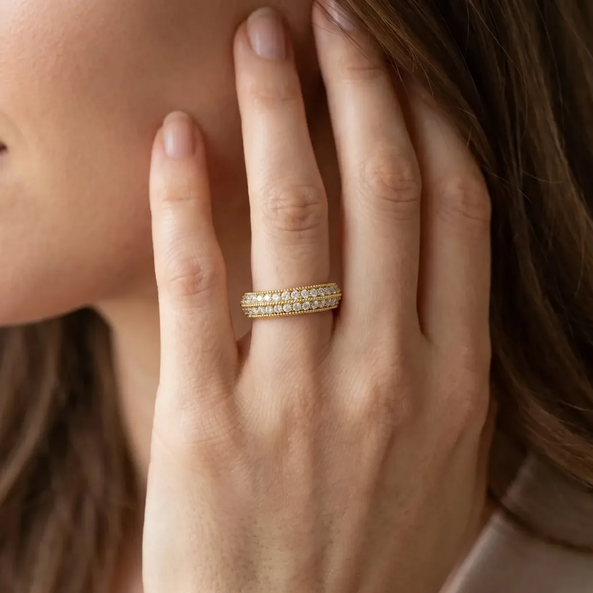 Pavé Round Diamond Milgrain Eternity Band Yellow gold